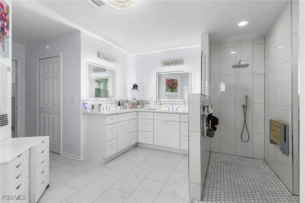 2920 SE 22nd Place Cape Coral FL 33904