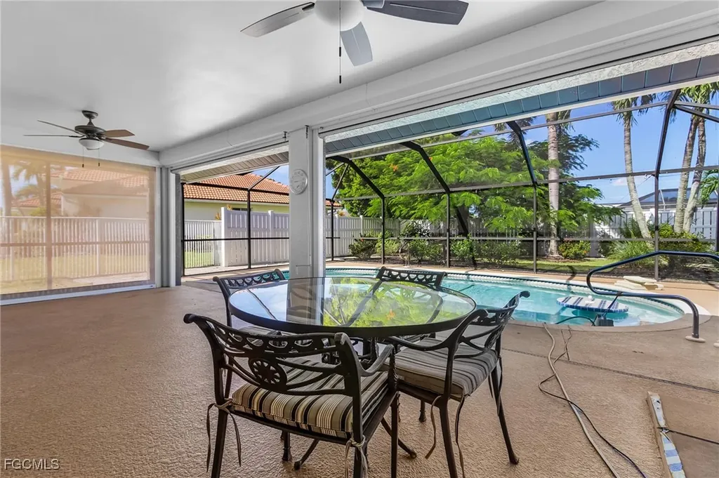 2920 SE 22nd Place Cape Coral FL 33904