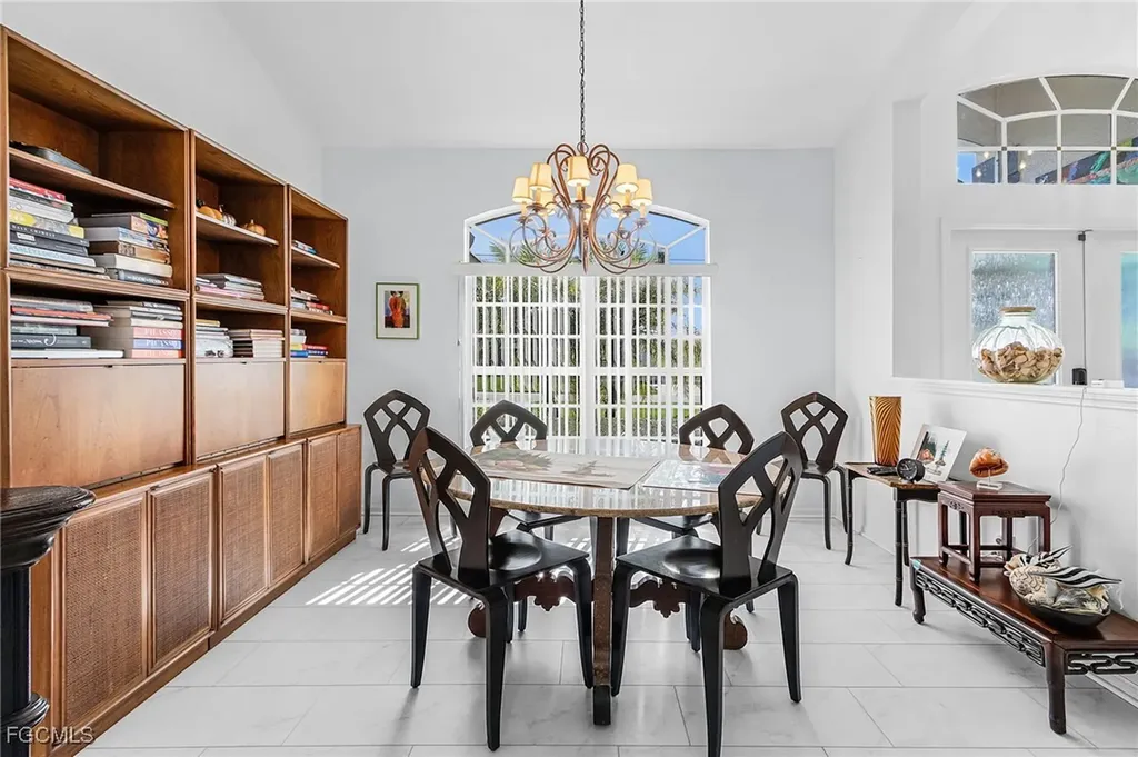 2920 SE 22nd Place Cape Coral FL 33904