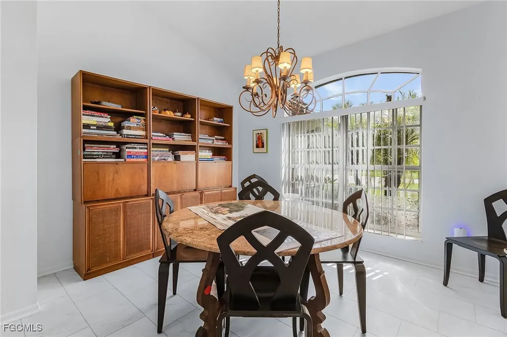 2920 SE 22nd Place Cape Coral FL 33904