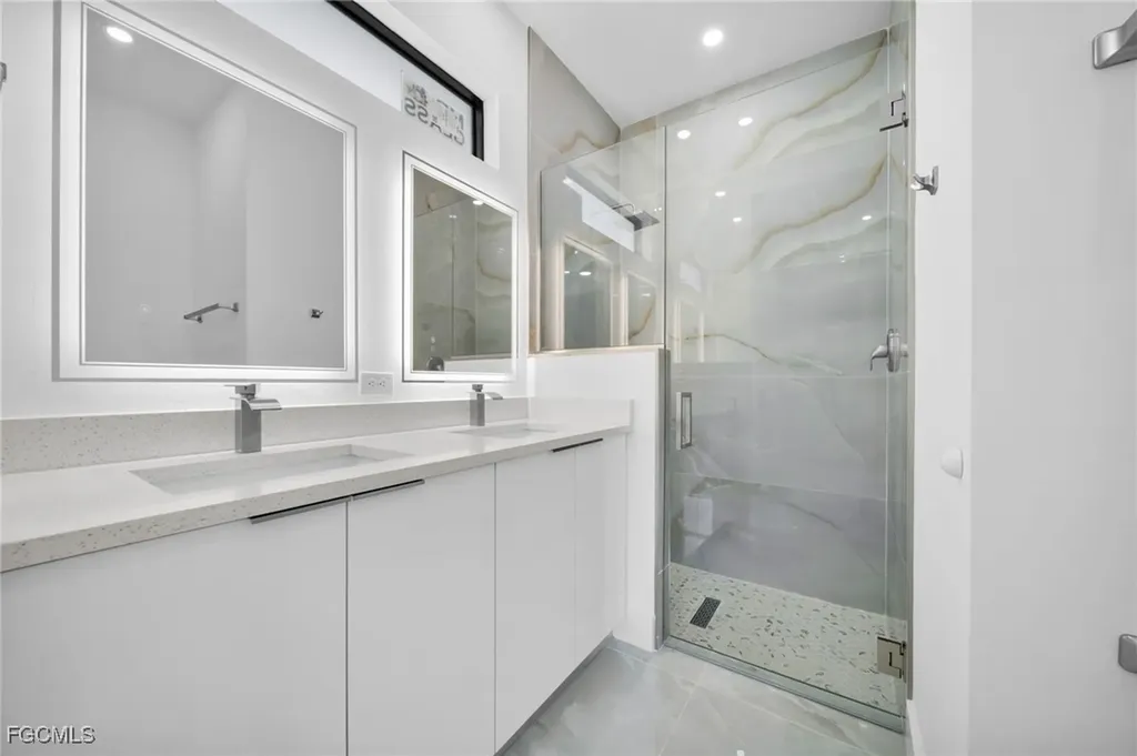 1922 NE 17th Avenue Cape Coral FL 33909