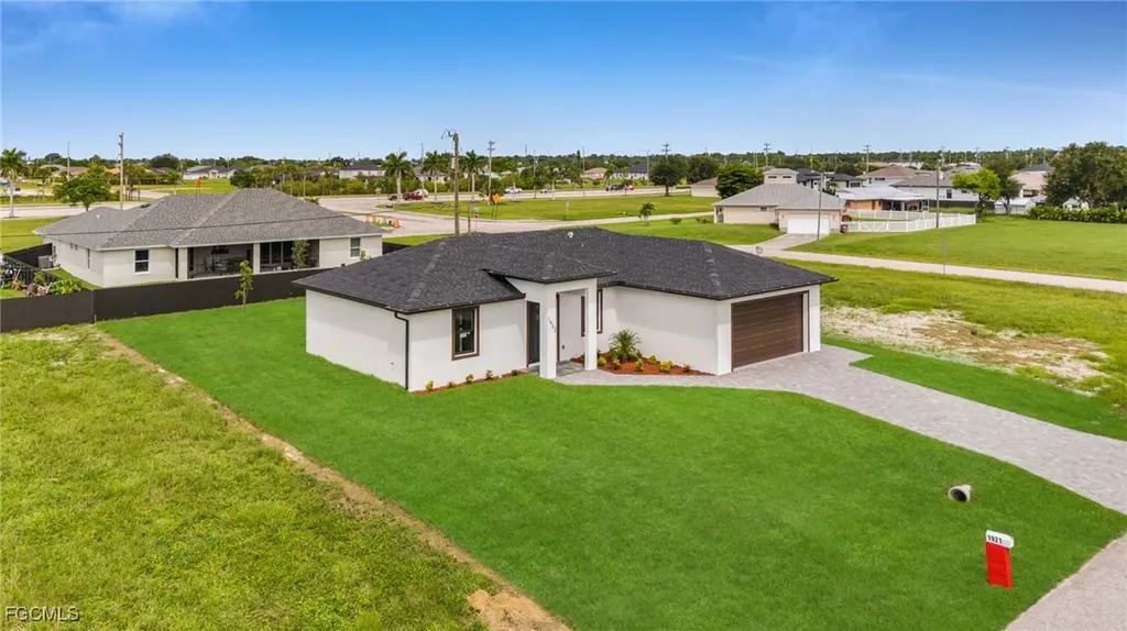 1922 NE 17th Avenue Cape Coral FL 33909