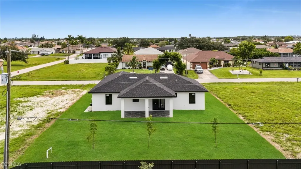 1922 NE 17th Avenue Cape Coral FL 33909