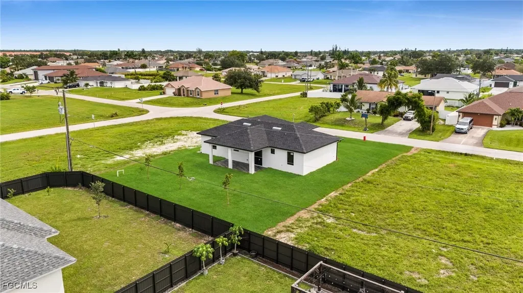 1922 NE 17th Avenue Cape Coral FL 33909