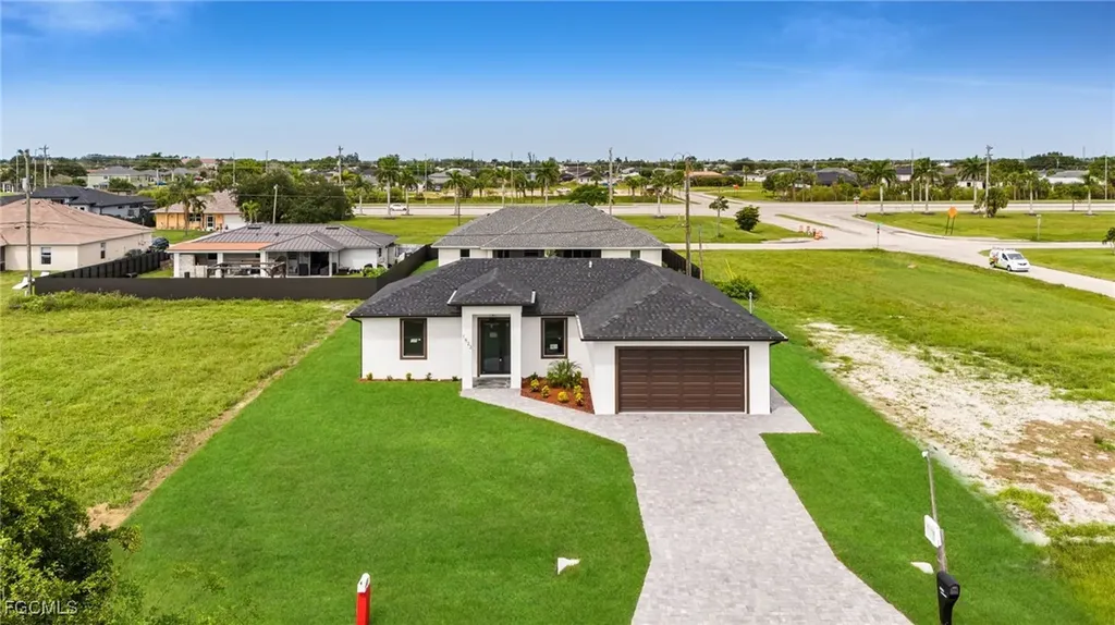 1922 NE 17th Avenue Cape Coral FL 33909