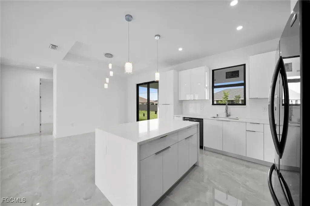 1922 NE 17th Avenue Cape Coral FL 33909