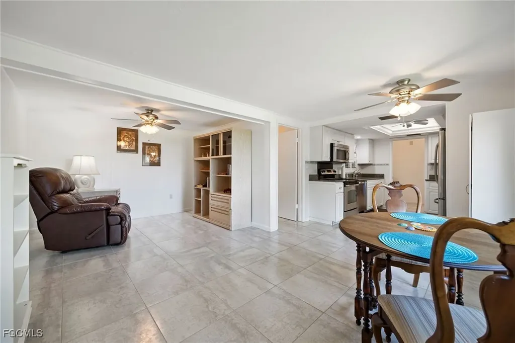 5569 Pendlewood Lane Fort Myers FL 33919