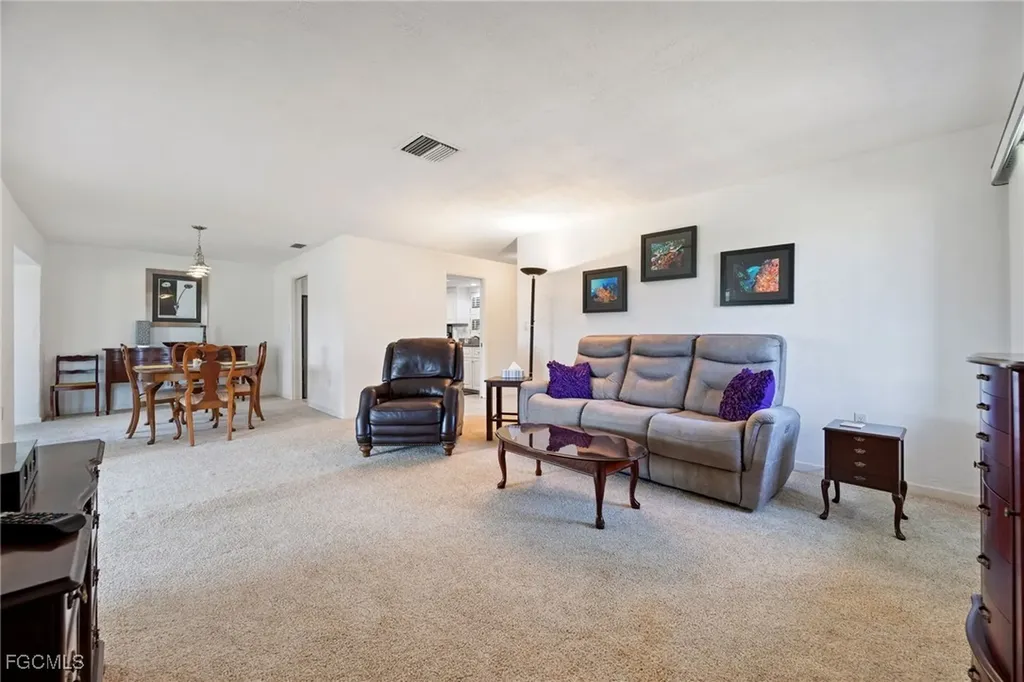 5569 Pendlewood Lane Fort Myers FL 33919