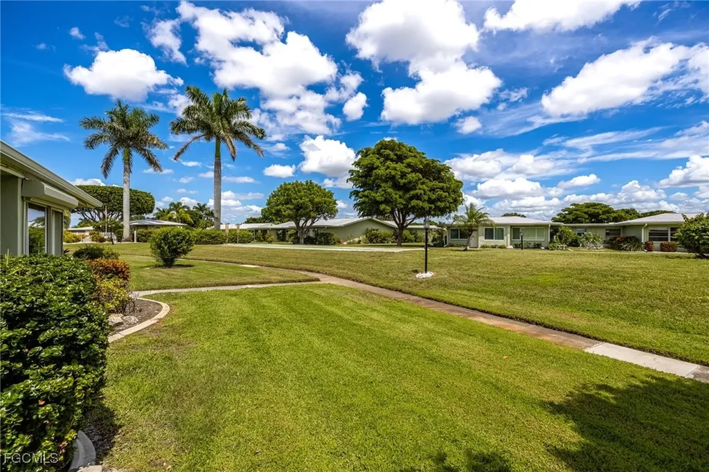 5569 Pendlewood Lane Fort Myers FL 33919