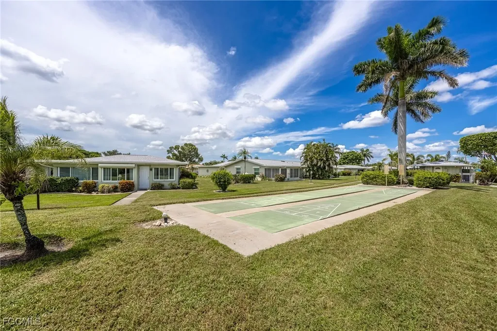 5569 Pendlewood Lane Fort Myers FL 33919