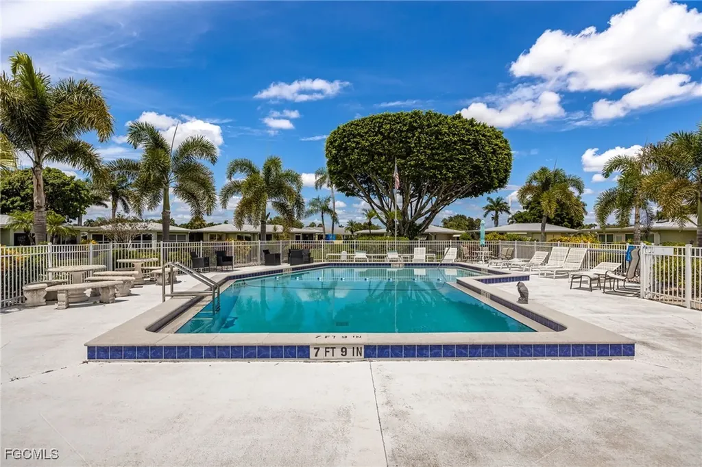 5569 Pendlewood Lane Fort Myers FL 33919