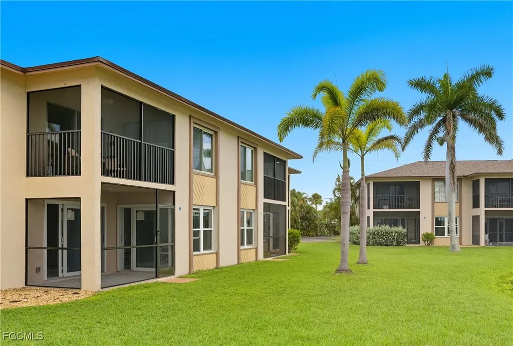 16881 Davis Road Fort Myers FL 33908