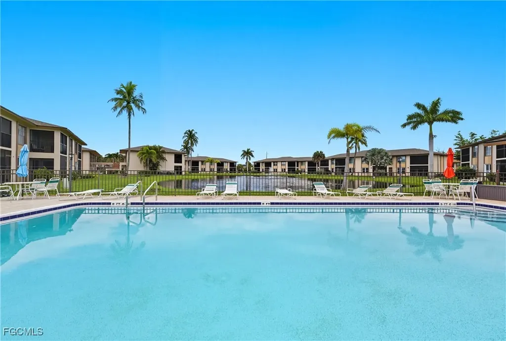 16881 Davis Road Fort Myers FL 33908