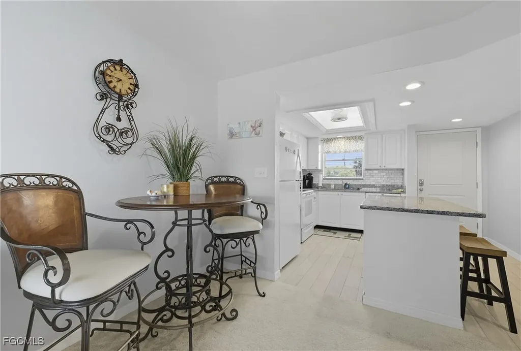 16881 Davis Road Fort Myers FL 33908