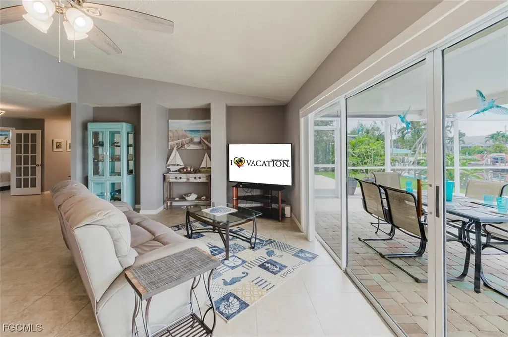 1926 SE 12th Terrace Cape Coral FL 33990