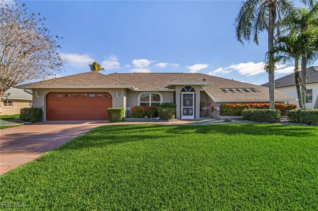 2607 SE 23rd Avenue Cape Coral FL 33904