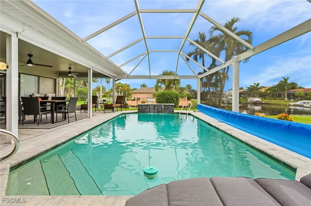 2607 SE 23rd Avenue Cape Coral FL 33904