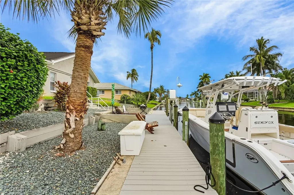 2607 SE 23rd Avenue Cape Coral FL 33904