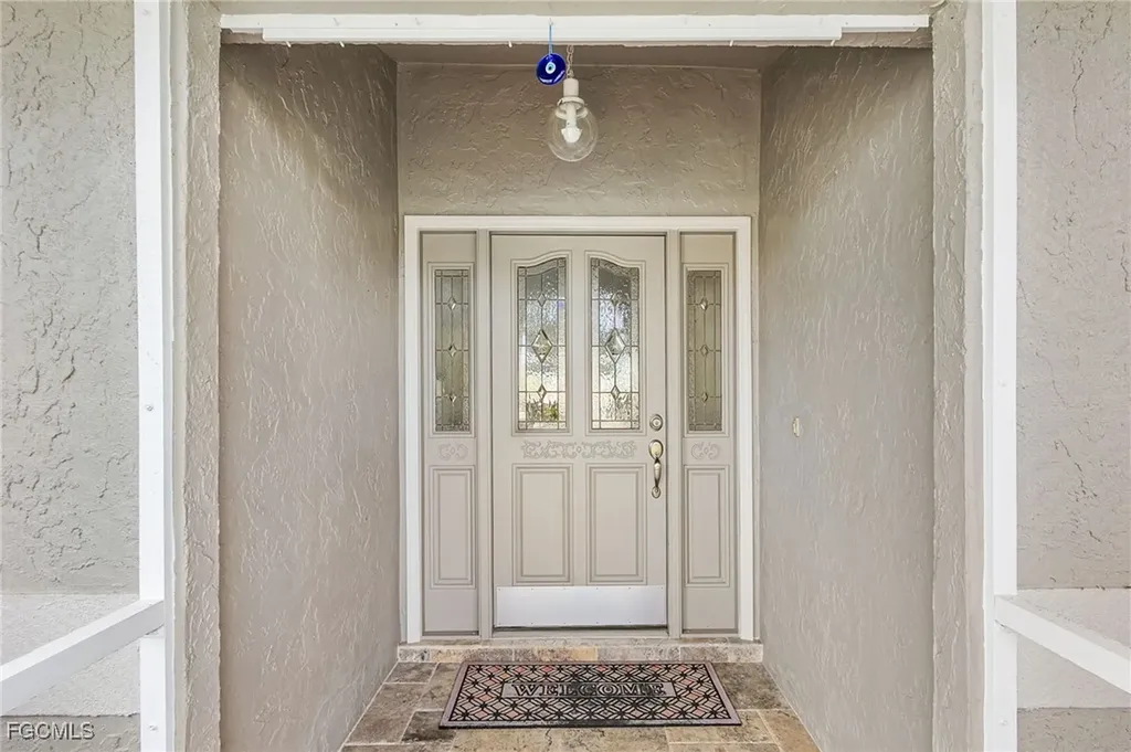 2607 SE 23rd Avenue Cape Coral FL 33904