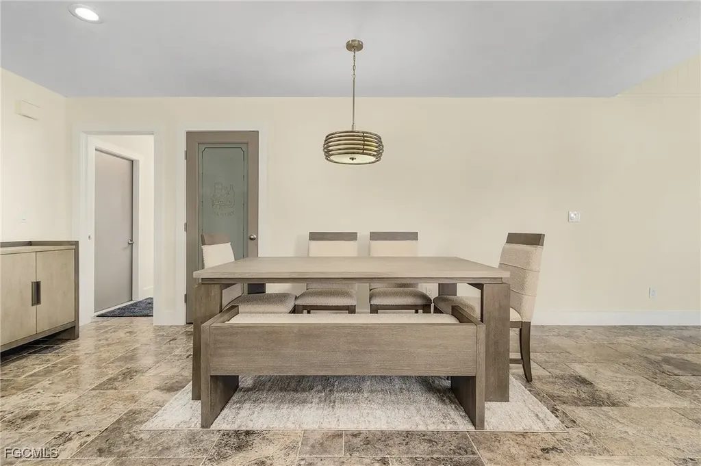 2607 SE 23rd Avenue Cape Coral FL 33904