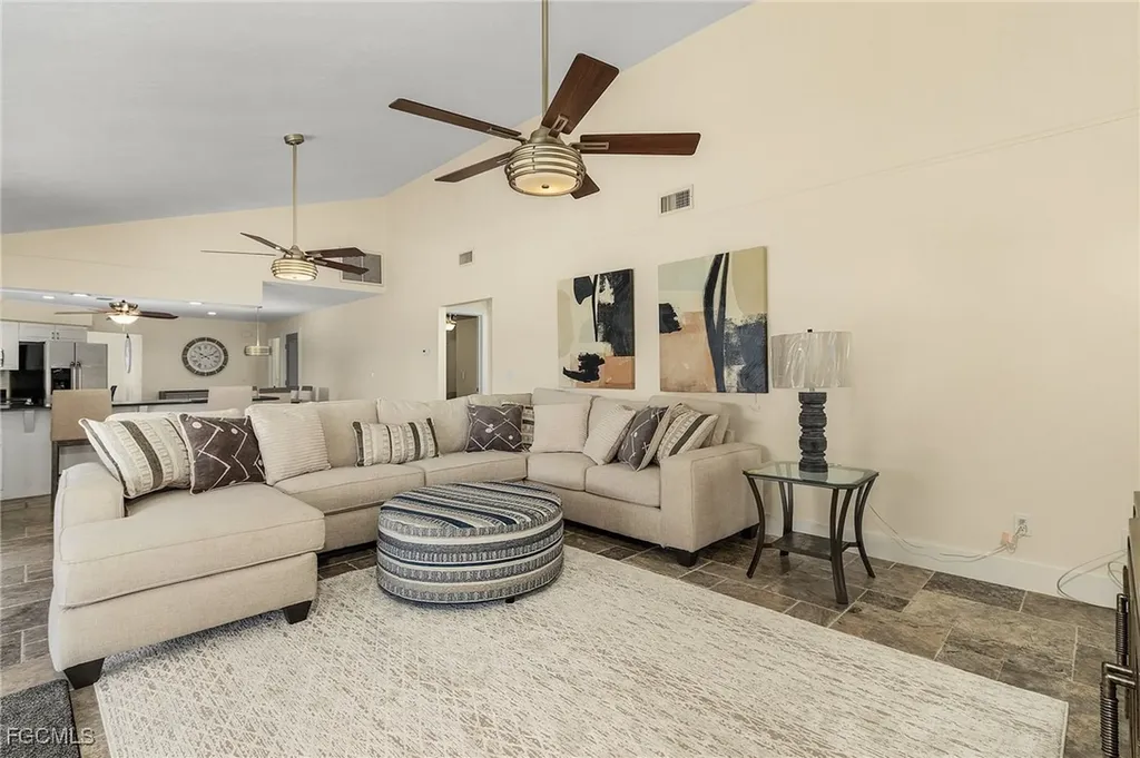 2607 SE 23rd Avenue Cape Coral FL 33904