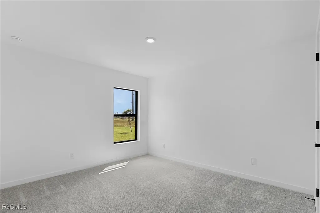 305 NW 21st Street Cape Coral FL 33993