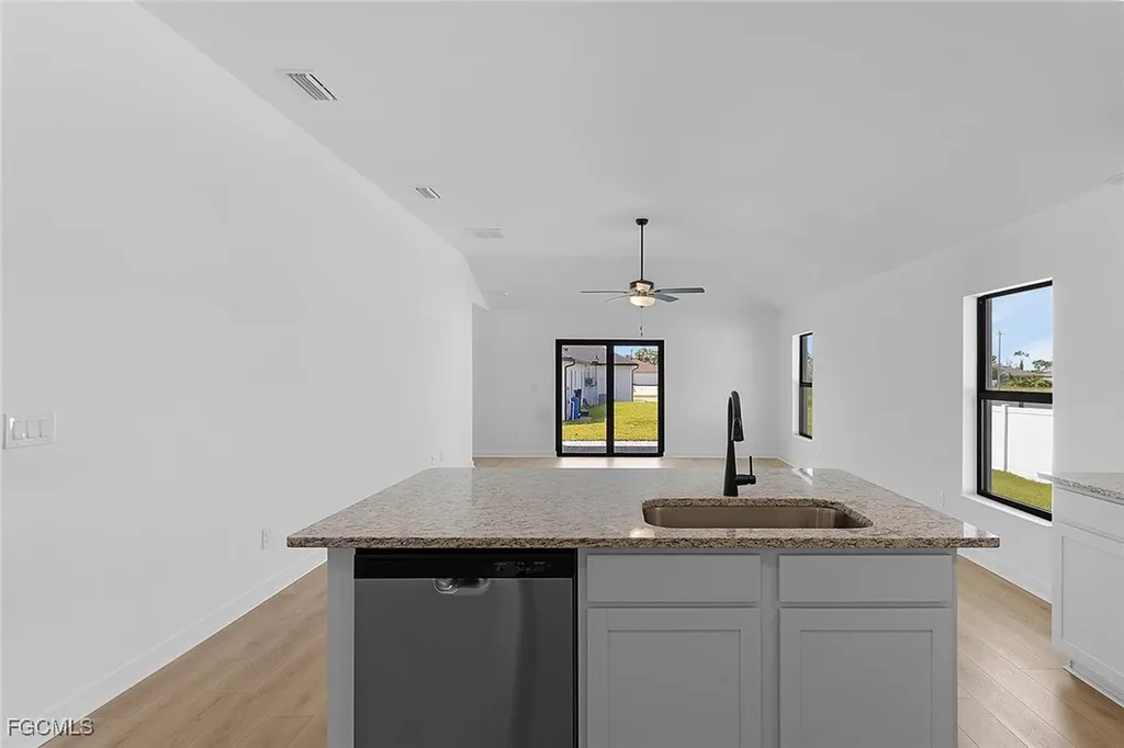 305 NW 21st Street Cape Coral FL 33993