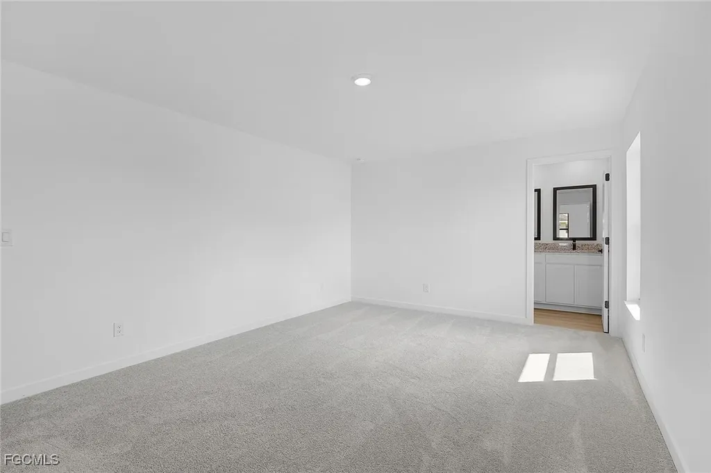 305 NW 21st Street Cape Coral FL 33993