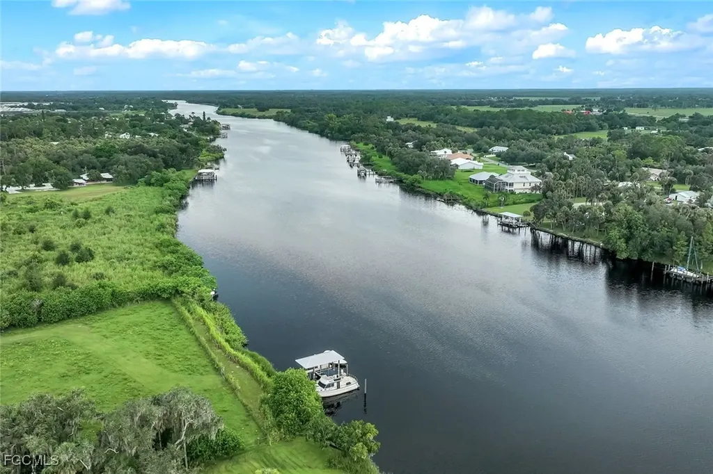 21211 Palm Beach Boulevard Alva FL 33920