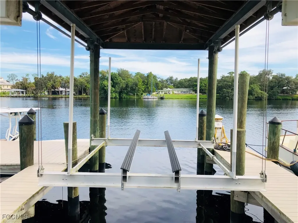 21211 Palm Beach Boulevard Alva FL 33920