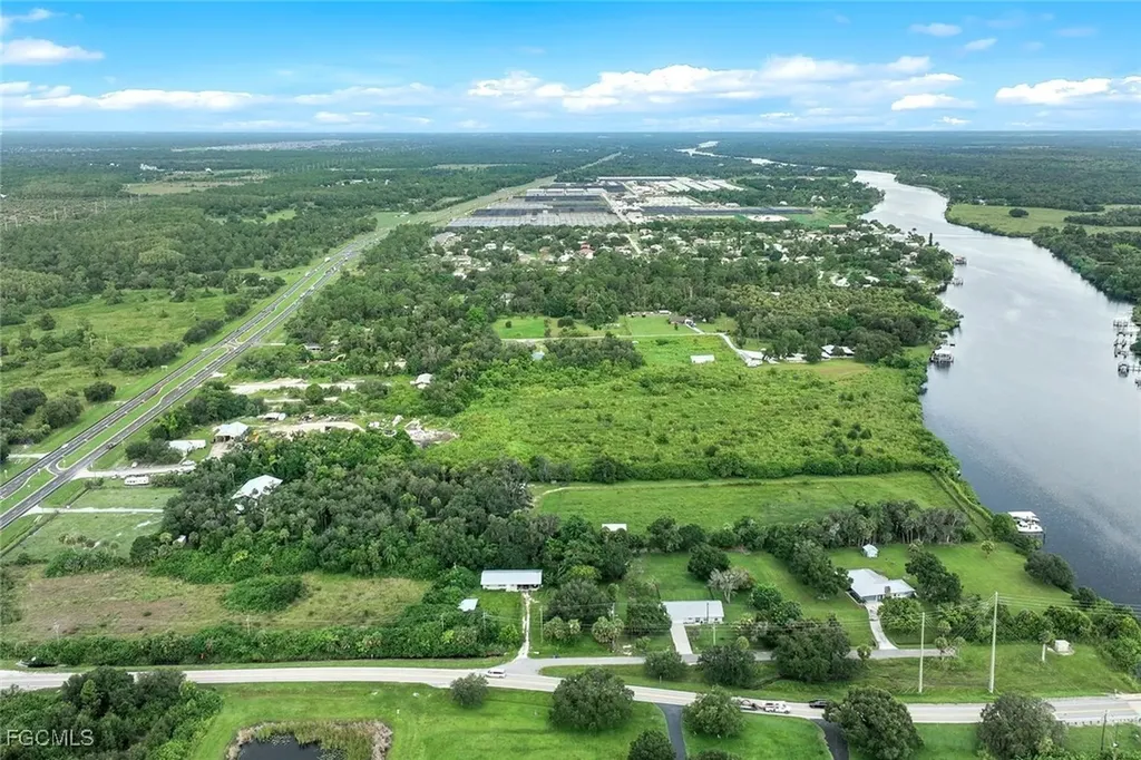 21211 Palm Beach Boulevard Alva FL 33920