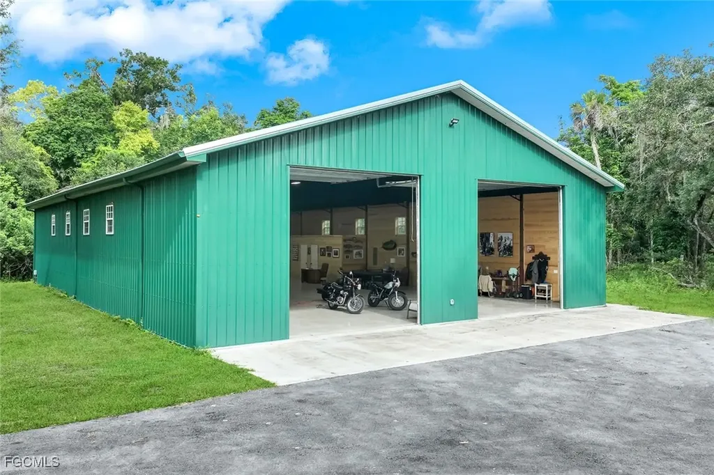 21211 Palm Beach Boulevard Alva FL 33920