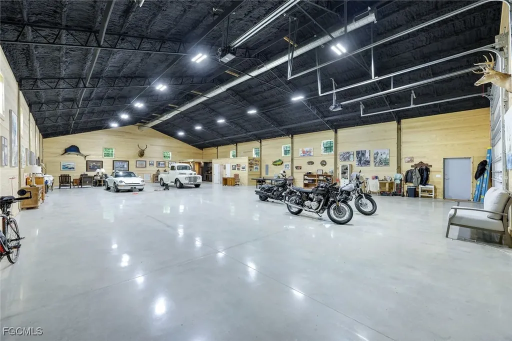 21211 Palm Beach Boulevard Alva FL 33920