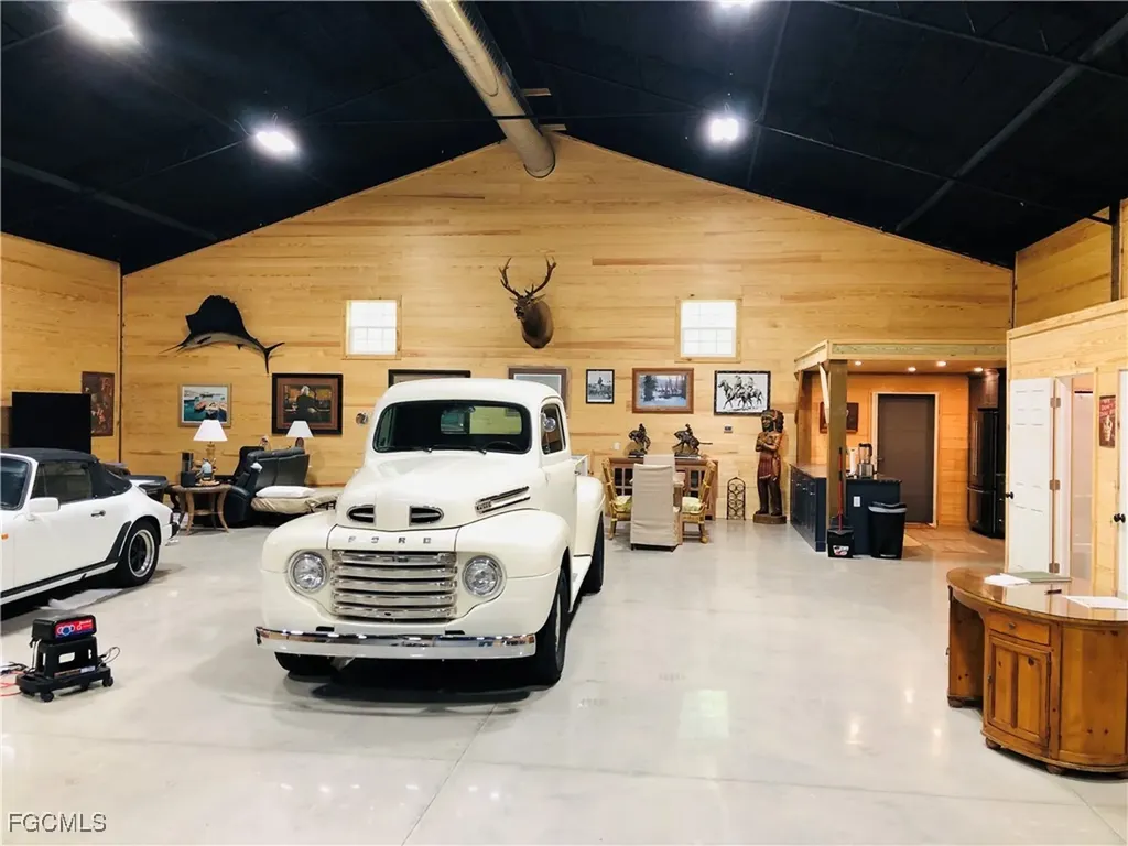 21211 Palm Beach Boulevard Alva FL 33920