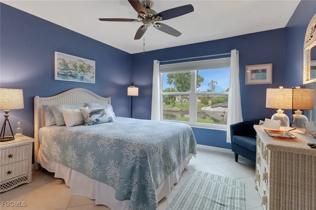 208 Cape Coral Parkway E Cape Coral FL 33904