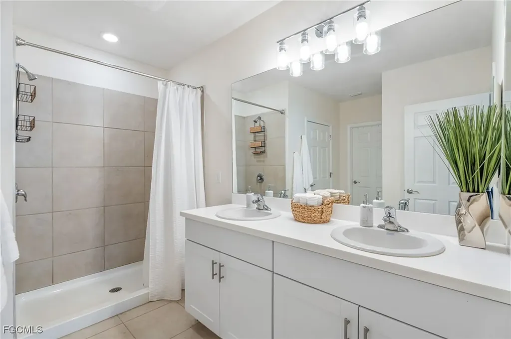 1232 NW 12th Avenue Cape Coral FL 33993
