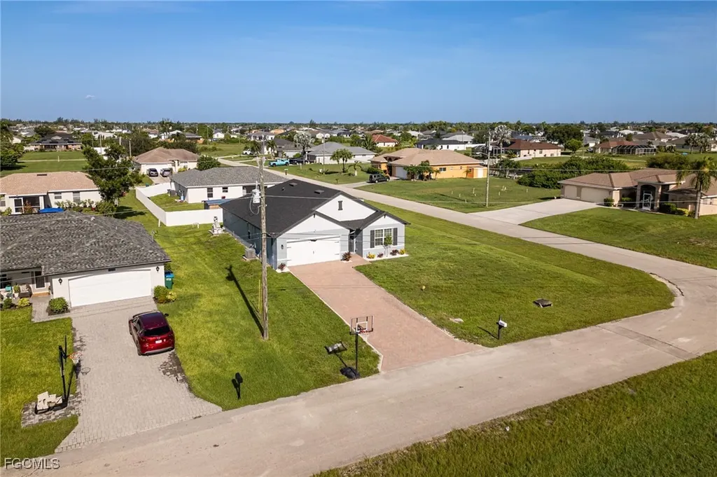 1232 NW 12th Avenue Cape Coral FL 33993