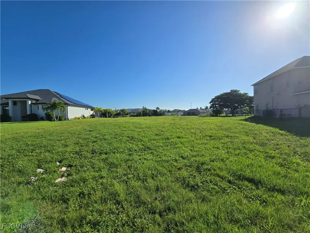 1301 SE 5th Court Cape Coral FL 33990