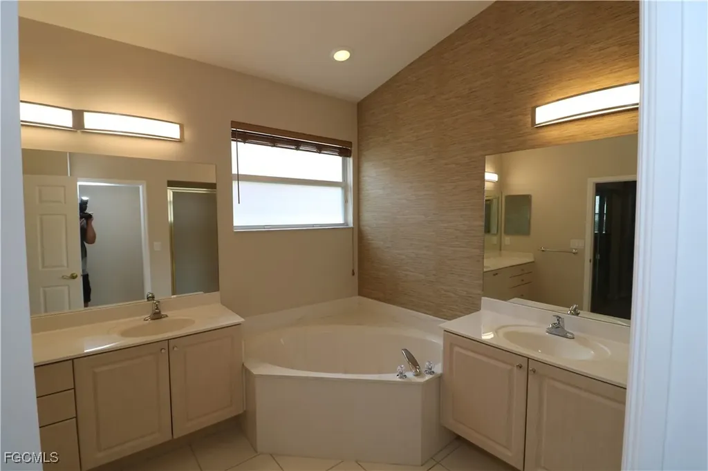 9519 Lismore Lane Estero FL 33928