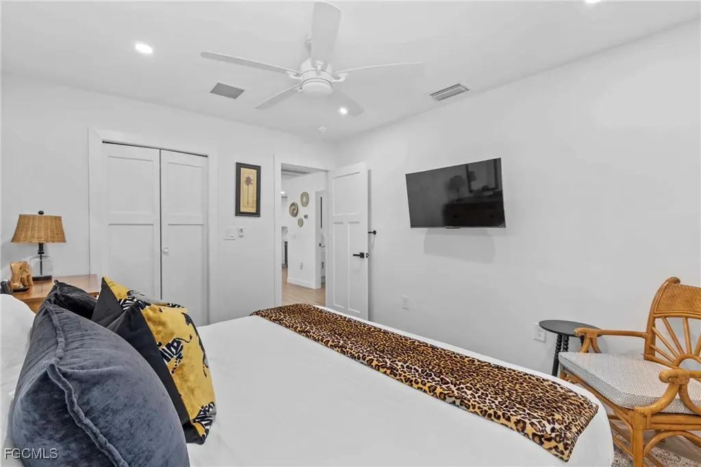 6011 Fountain Way Fort Myers FL 33919