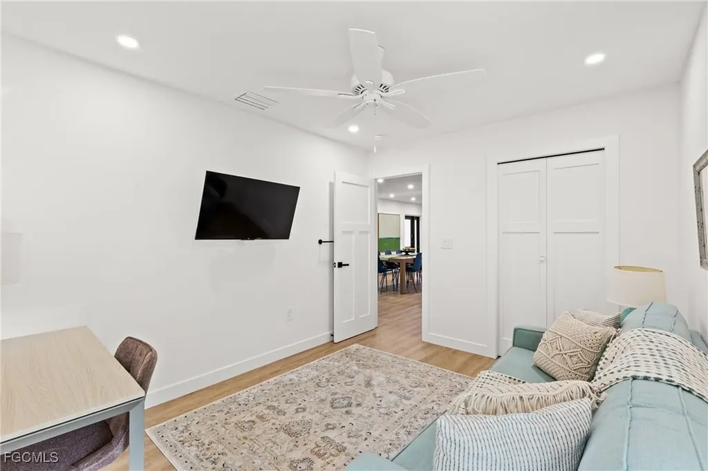 6011 Fountain Way Fort Myers FL 33919