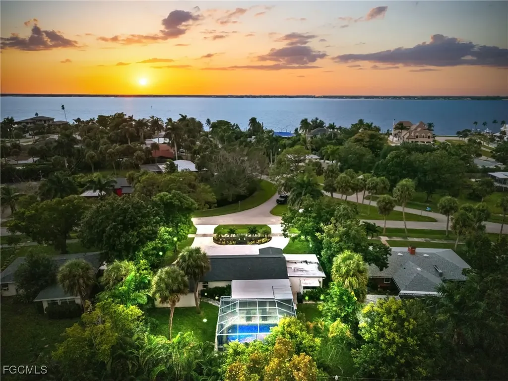 6011 Fountain Way Fort Myers FL 33919