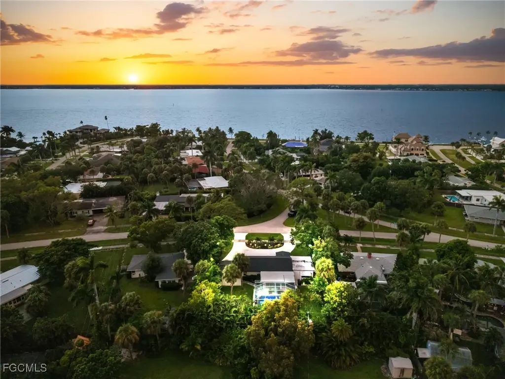 6011 Fountain Way Fort Myers FL 33919