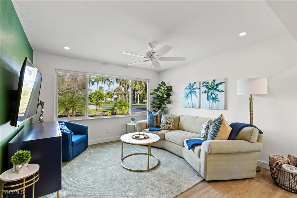 6011 Fountain Way Fort Myers FL 33919