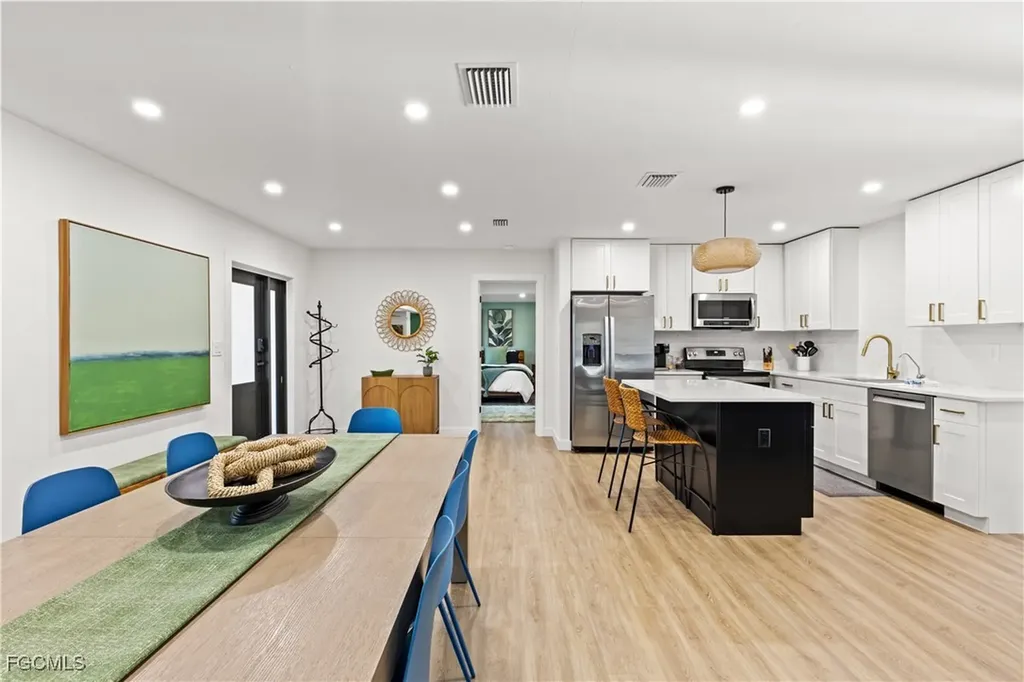 6011 Fountain Way Fort Myers FL 33919