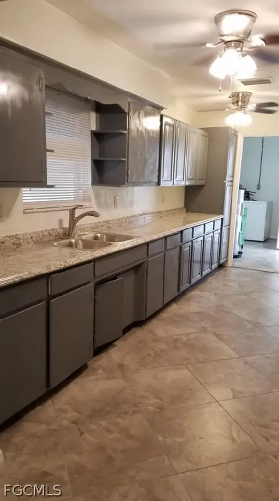 434 Buena Vista Boulevard S Fort Myers FL 33905