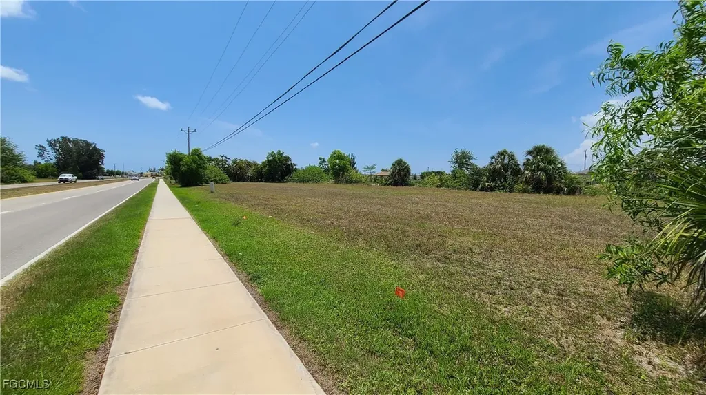 2923 Ceitus Parkway Cape Coral FL 33991