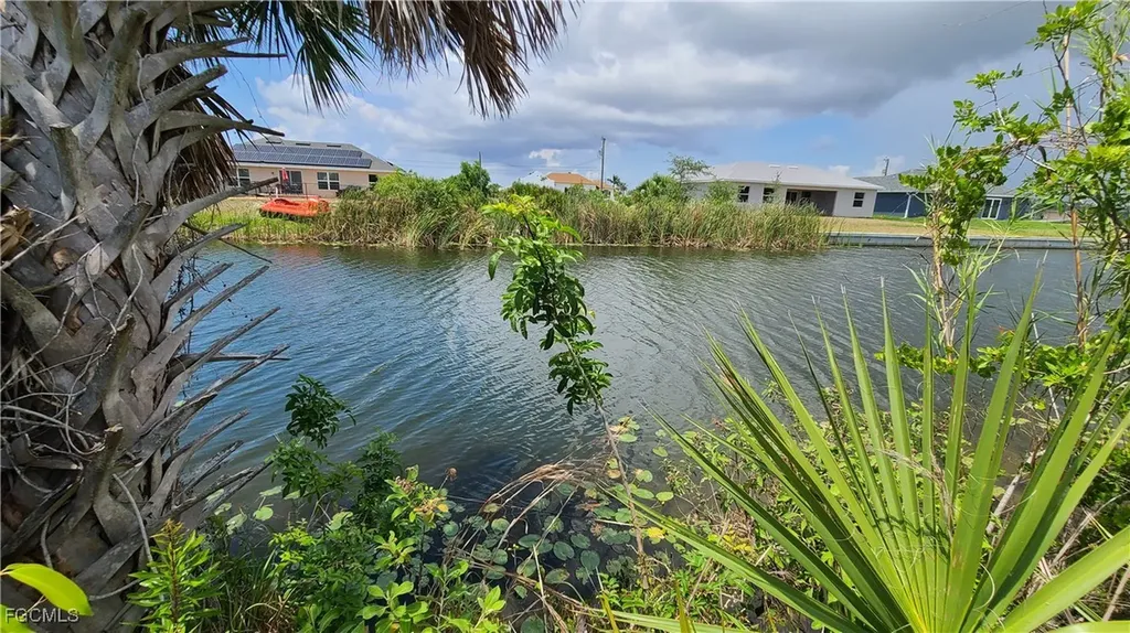 2923 Ceitus Parkway Cape Coral FL 33991