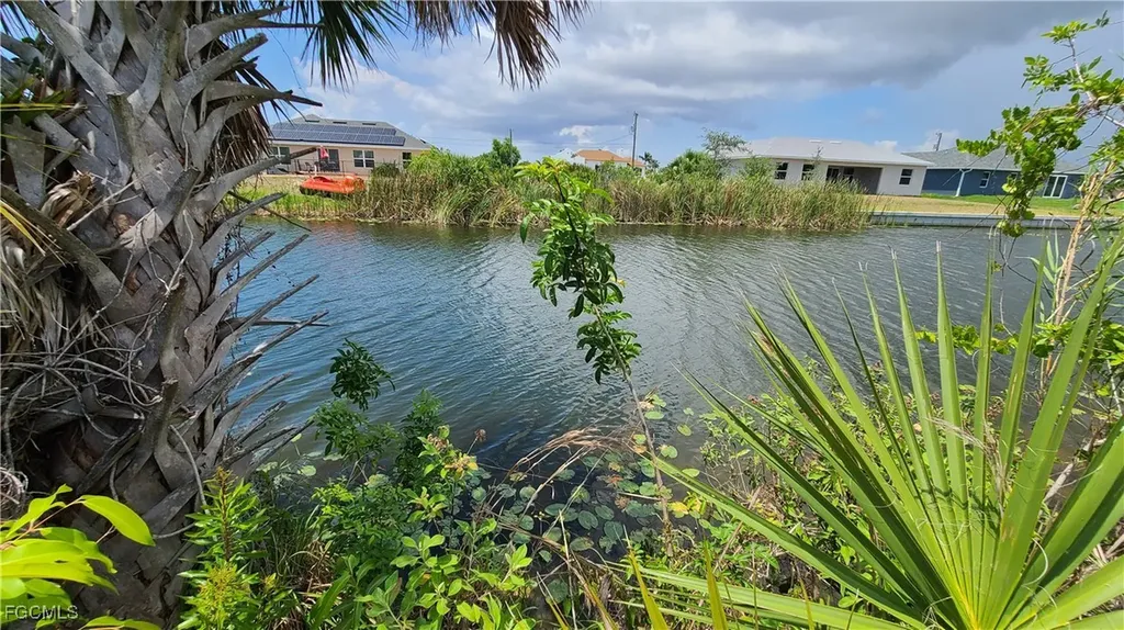 2923 Ceitus Parkway Cape Coral FL 33991