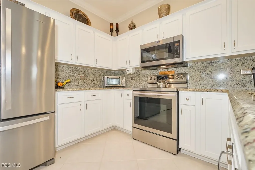 8956 Bristol Bend Fort Myers FL 33908